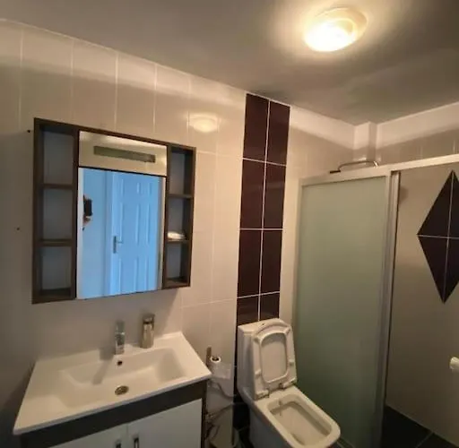 Large With A Balcony In Kadikoey アパート *