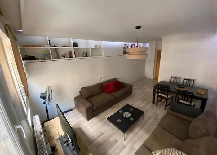 Large With A Balcony In Kadikoey イスタンブール