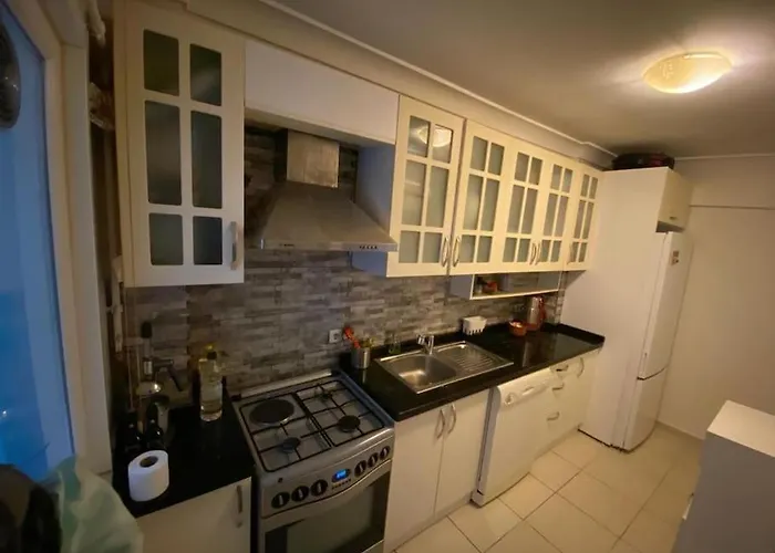 アパート Large With A Balcony In Kadikoey