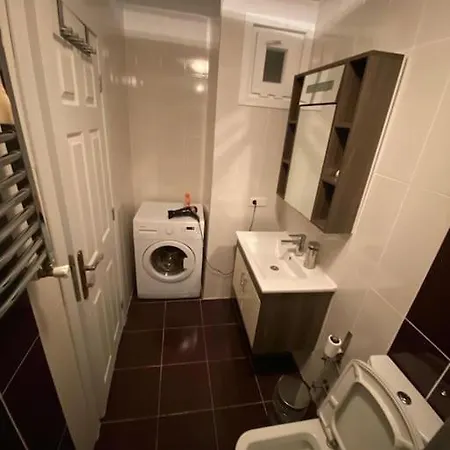 Large With A Balcony In Kadikoey Daire İstanbul